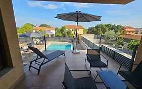 Apartment Bluemare With Shared Pool